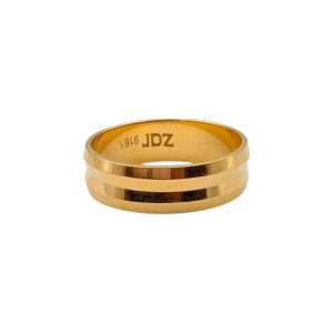 Exquisite Gold Band