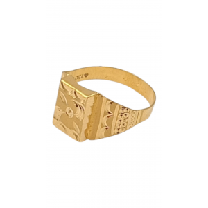 Splendid Gold Gents Ring