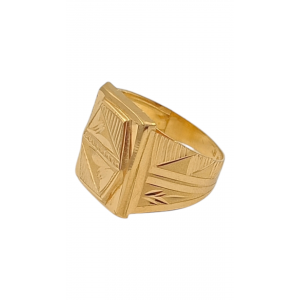 Graceful Radiant Gold Gents Ring