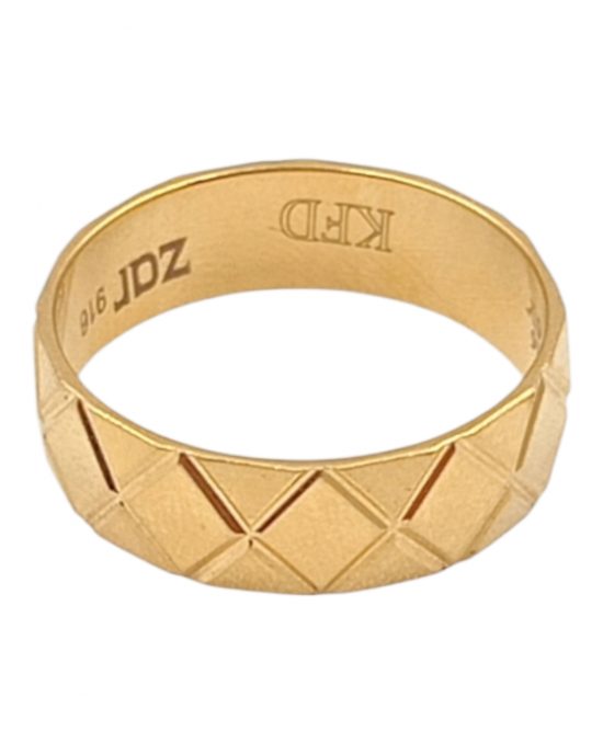 Simple Classy Gold Band