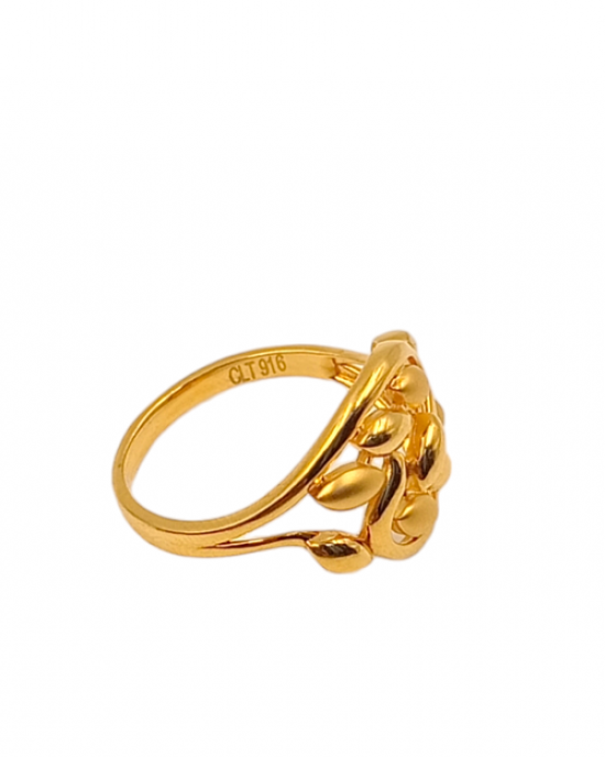 Glamorous Crossover Gold Ring