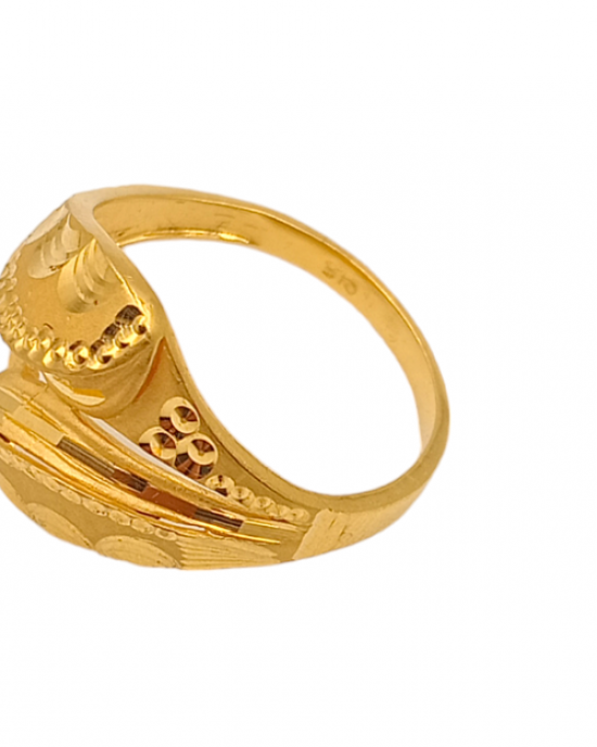 Engraved Pattern Gold Ring