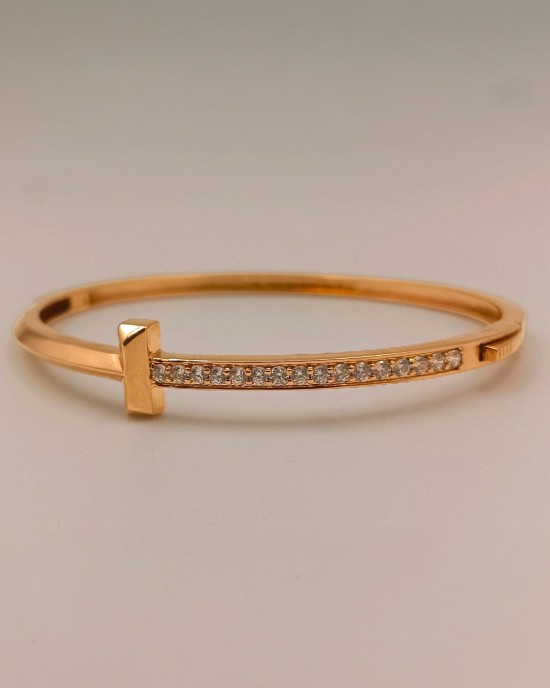 Elegant T Narrow Gold Bracelet 