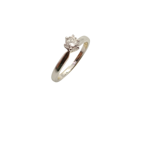 Sleek Solitaire Elegance Finger Ring