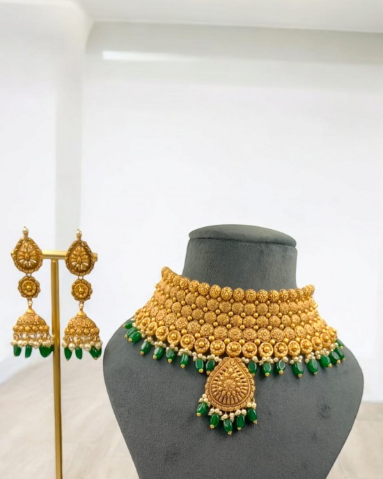 Intricate Antique Gold Choker Set