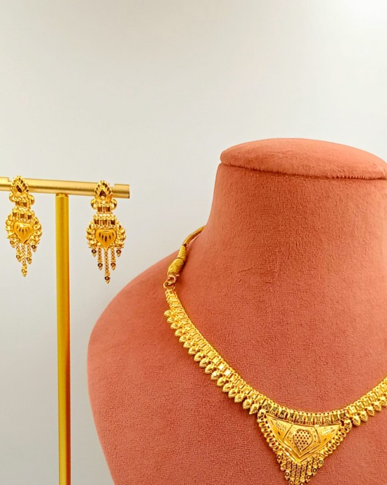 Blossom Gold Neck Set 