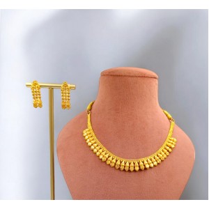 Intricate Floral Gold Necklace Set 