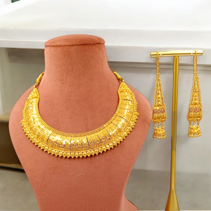 Classical Gold Necklace set