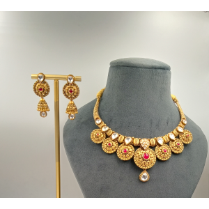 Majestic Kanthi Style Neck Set