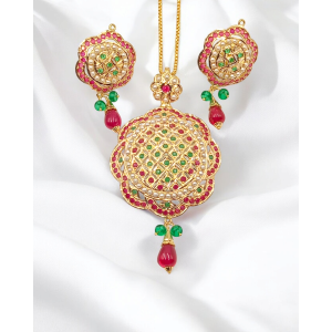 Regal Graceful Gold Jadau Pendant Set