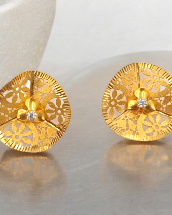 Leaf shaped Jali Gold Tops