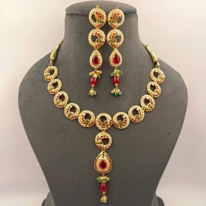 Exquisite Neck Set Jadau