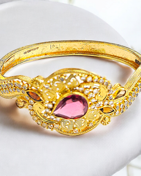 Royal Gold Bracelet With Red Stone