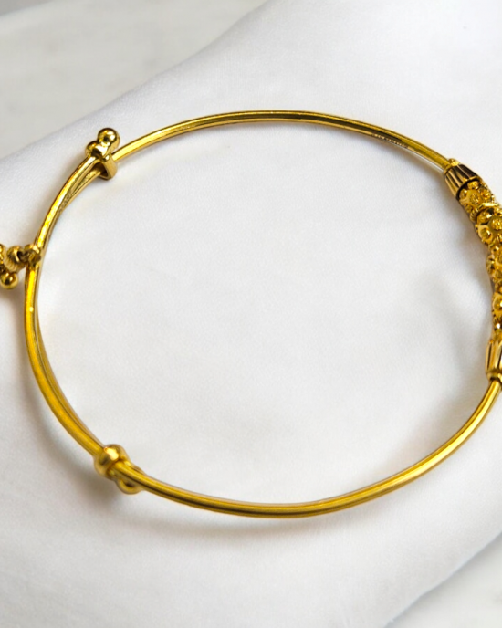 Traditional Gold Bracelet